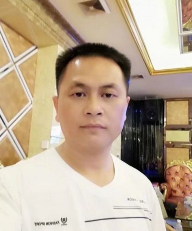 小梁的第二张照片--岑溪上门女婿服务网